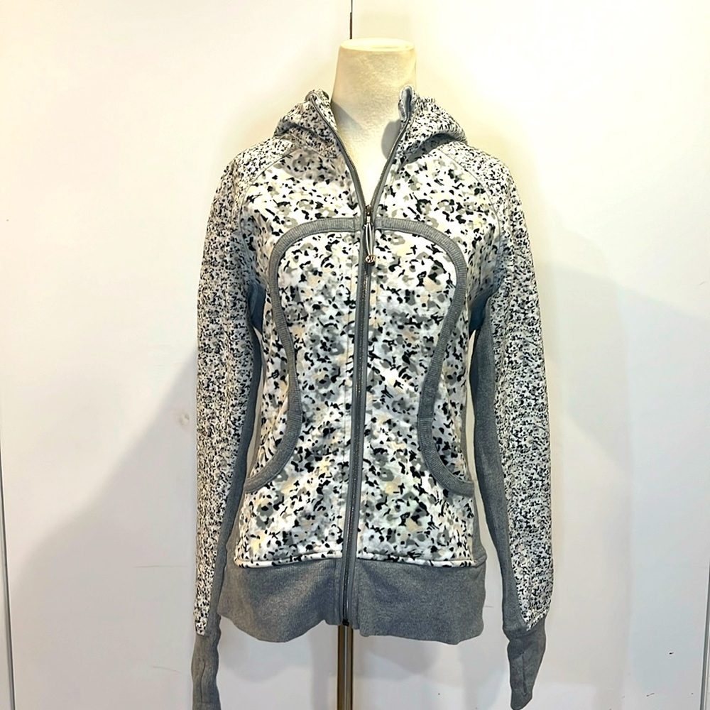 Lululemon heavyweight scuba hoodie